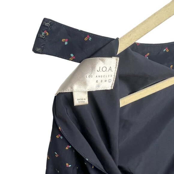 J.O.A. Bell Sleeve Open Back Dress Size L - Picture 6 of 7